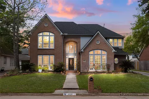 3531 Shady Village Dr, Kingwood, TX 77345