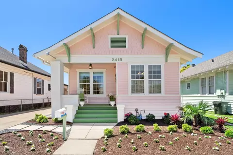 2415 37th St, Galveston, TX 77550