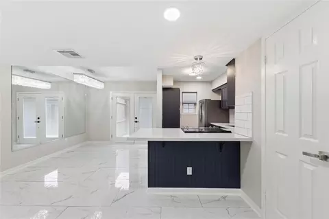 515 Tallowood Rd #15, Houston, TX 77024