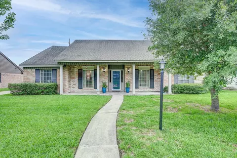 12906 Advance Dr, Houston, TX 77065