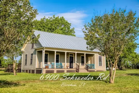 6900 Schroeder Rd, Brenham, TX 77833