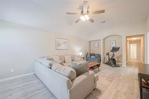 2335 Village Leaf Dr, Spring, TX 77386 photo 1