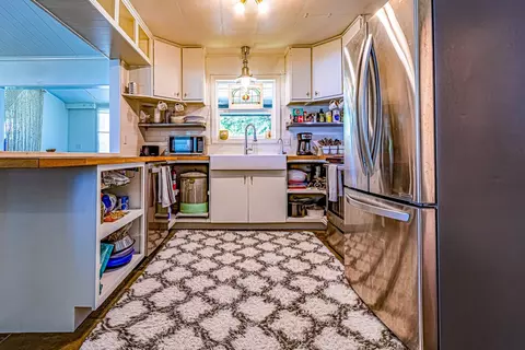 Kitchen - 480 Johnson Rd, Coldspring, TX 77331 photo 2 of 3