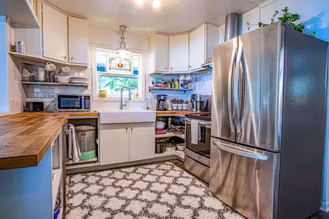Kitchen - 480 Johnson Rd, Coldspring, TX 77331 photo 1 of 3