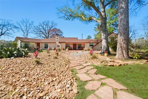 5519 Us Highway 59 N, Livingston, TX 77351