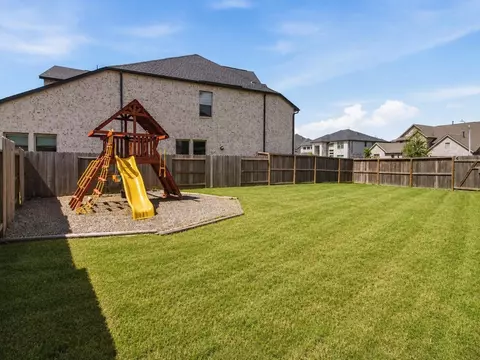 Exterior - 29024 Red Loop Dr, New Caney, TX 77357 photo 2 of 5