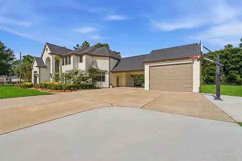 Exterior - 23210 Willowcreek Stables Rd, Spring, TX 77389 photo 6 of 10