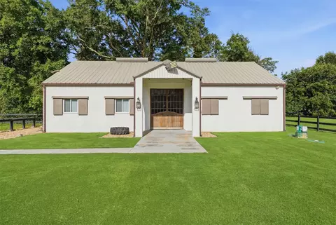 Exterior - 23210 Willowcreek Stables Rd, Spring, TX 77389 photo 5 of 10