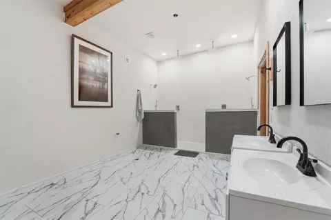 Bath - 23210 Willowcreek Stables Rd, Spring, TX 77389 photo 7 of 8