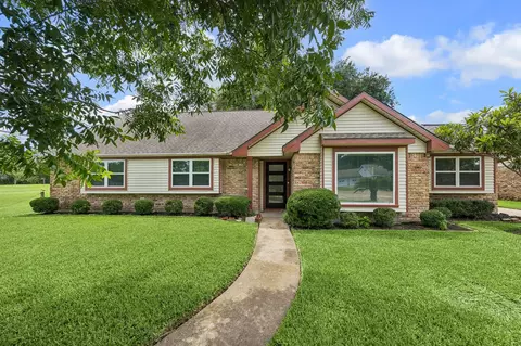 2503 Moss Hill Dr, Houston, TX 77080