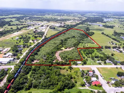28 W 179 Acres W Cuero, Giddings, TX 78942
