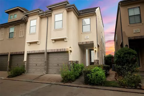 3019 Royal Oaks Grv, Houston, TX 77082
