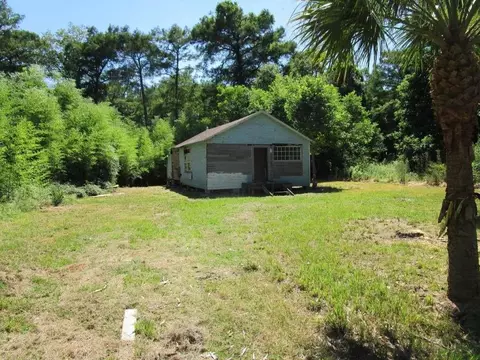 475 County Road 2557, Cleveland, TX 77327