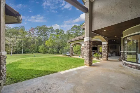 Exterior - 7373 Teaswood Dr, Conroe, TX 77304 photo 3 of 7