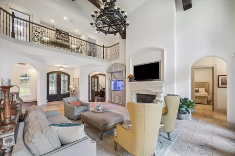 Living - 7373 Teaswood Dr, Conroe, TX 77304 photo 3 of 4