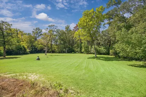 Exterior - 7373 Teaswood Dr, Conroe, TX 77304 photo 4 of 7