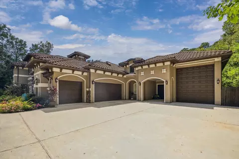 Exterior - 7373 Teaswood Dr, Conroe, TX 77304 photo 2 of 7