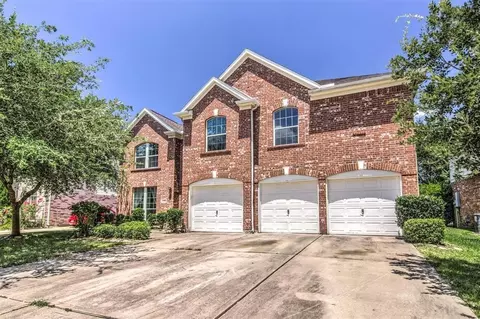 2103 Blue Water Bay Dr, Katy, TX 77494