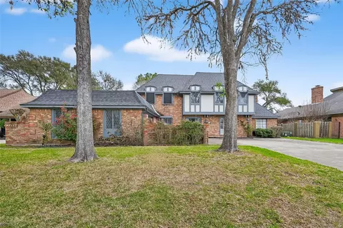 2911 Robinson Rd, Missouri City, TX 77459
