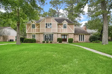 3319 Redwood Lodge Dr, Kingwood, TX 77339