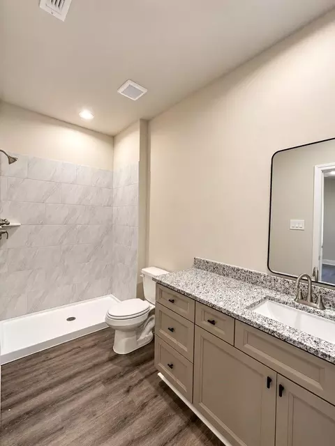Bath - 15845 Big Springs Cir, Willis, TX 77378 photo 2 of 4