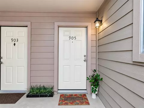 3100 Jeanetta St #905, Houston, TX 77063