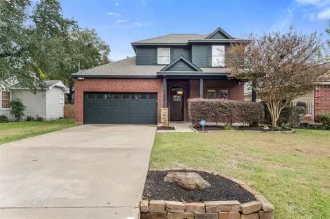 702 Clayton St, Tomball, TX 77375