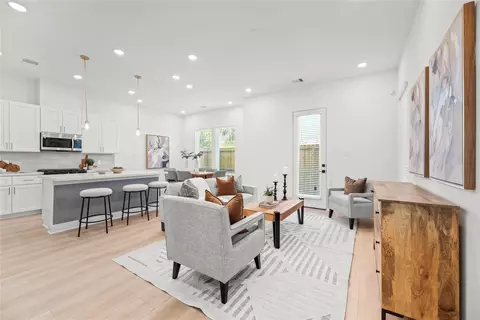 1310 Neiman Ln, Houston, TX 77091