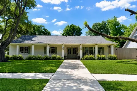 7803 Meadowglen Ln, Houston, TX 77063