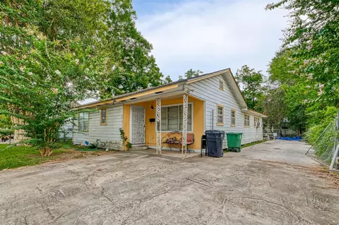 508 Neyland St, Houston, TX 77022