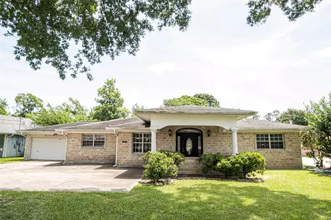 2650 W Lucas Dr, Beaumont, TX 77706
