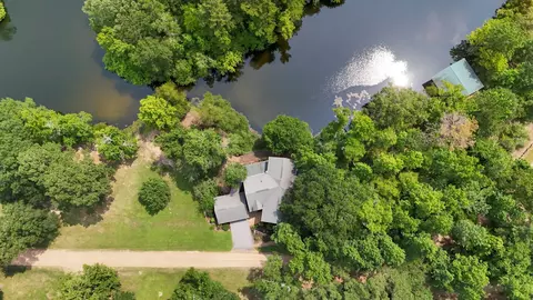 69 Artesian Ave, Cleveland, TX 77327