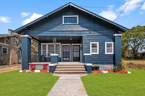901 Boundary St, Houston, TX 77009