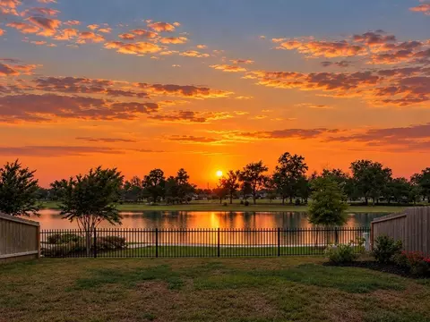 8019 Veneto Green Dr, Richmond, TX 77406