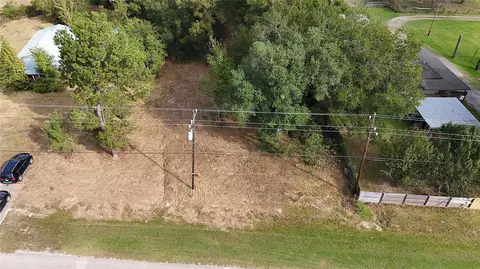 00 Hwy 105, Beaumont, TX 77713