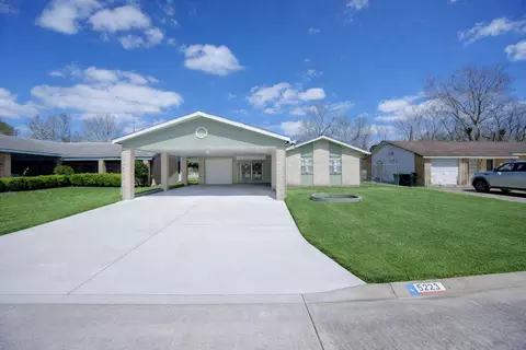 5223 Grace Point Ln, Houston, TX 77048