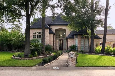 Exterior - 17210 Chagall Ln, Spring, TX 77379 photo 2 of 4