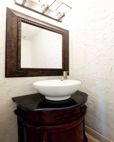 Bath - 17210 Chagall Ln, Spring, TX 77379 photo 1 of 10
