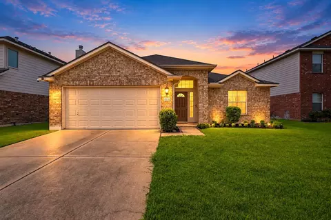 18126 Brightwood Park Ln, Richmond, TX 77407