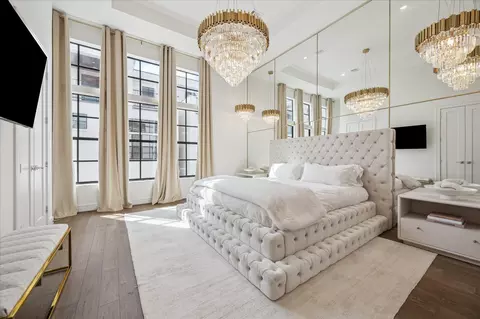 5820 Winsome Ln #B, Houston, TX 77057