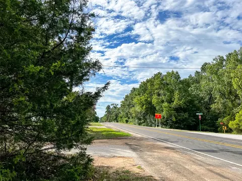 7045 State Highway 75, Huntsville, TX 77340