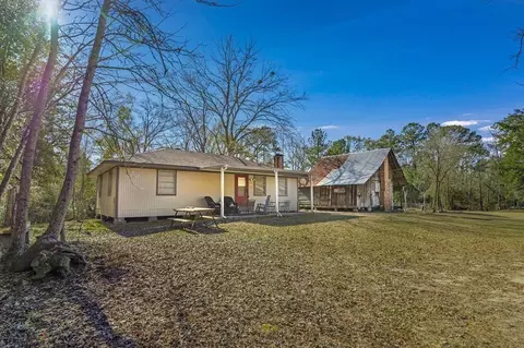 893 Capps Rd, Huntington, TX 75949