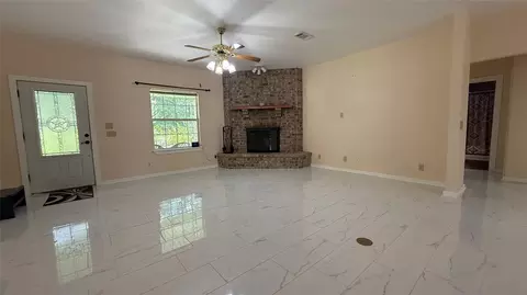 Living - 188 Pullin Rd, Corrigan, TX 75939 photo 2 of 4
