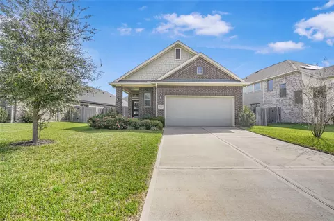31243 Pinebrook Falls Ln, Hockley, TX 77447