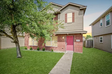 1223 Grassy View Dr, Houston, TX 77073