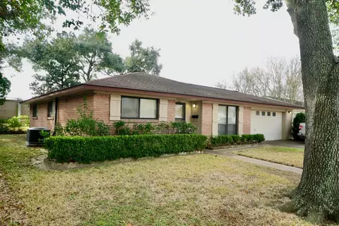 5703 Greencraig Dr, Houston, TX 77035