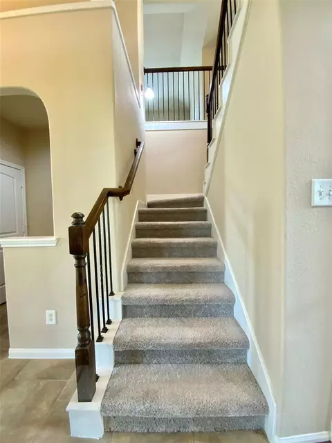Entry Way - 21602 Royal Melbourne Ct, Porter, TX 77365 photo 5 of 9