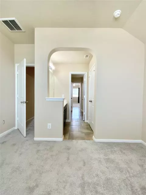 Entry Way - 21602 Royal Melbourne Ct, Porter, TX 77365 photo 7 of 9