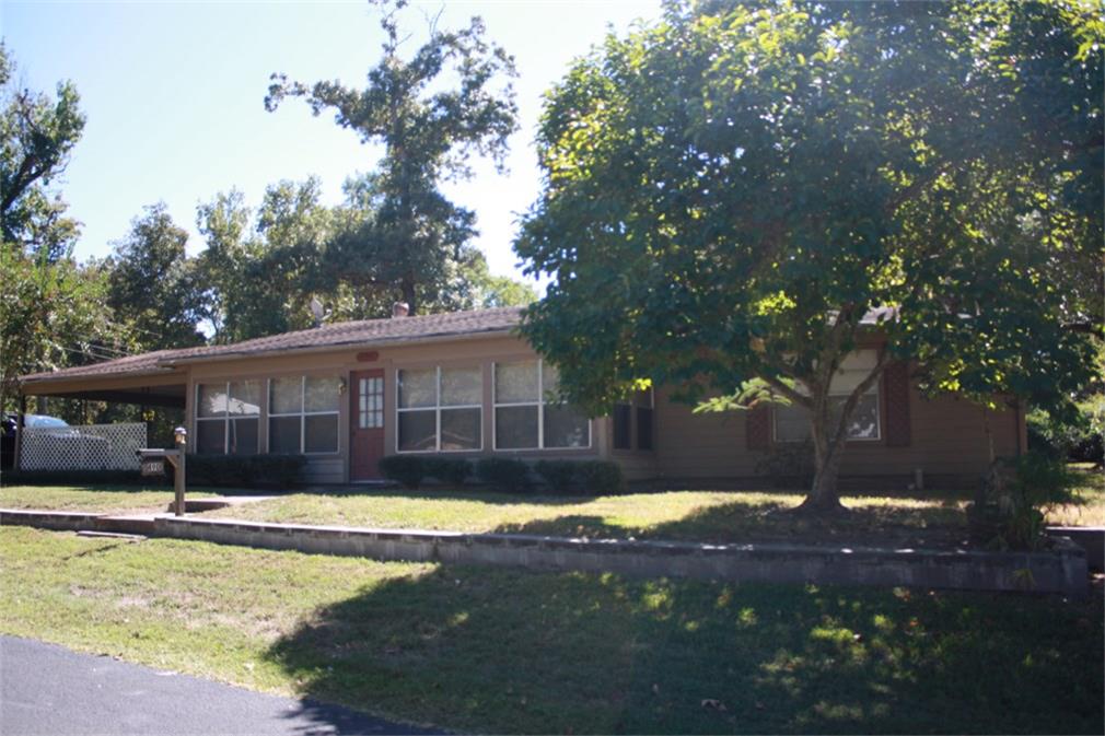 490 Lakeside Dr, Trinity, TX 75862 photo 1