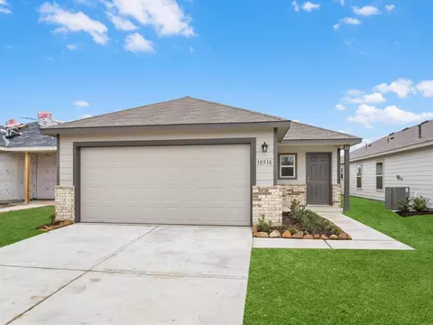 2114 Cedar Way Dr, Conroe, TX 77301 photo 1